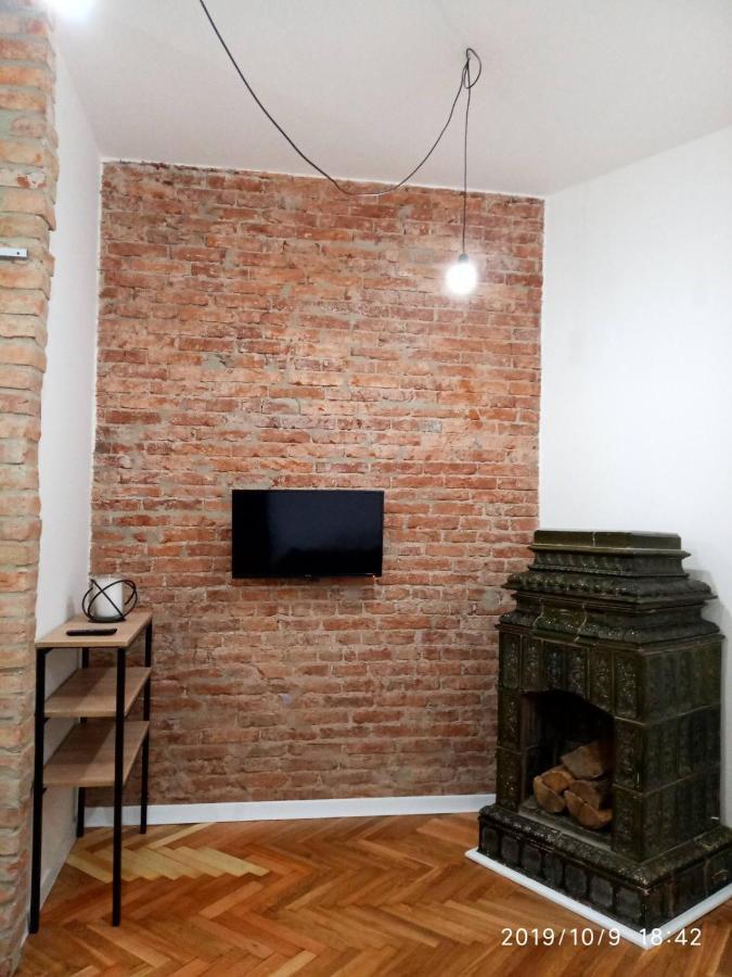 Gogol 14 Апартаменти В Історичному Центрі Міста Uzhhorod Εξωτερικό φωτογραφία